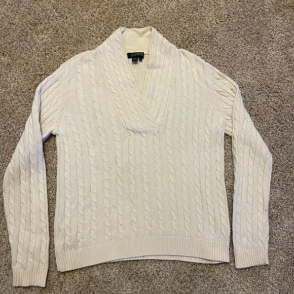 White cable knit with inset V-neck - Picture 1 of 5